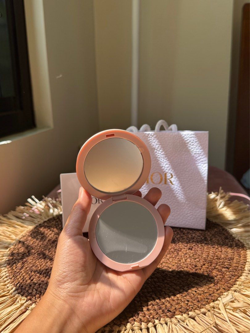 DIOR Beauty Pink Compact Mirror (Category: Luxury Bags & Wallets) located in Rizal. Submitted by thetopspotfashionboutique (Listing ID 1365557197, Image 3). Description: Compact Mirror.