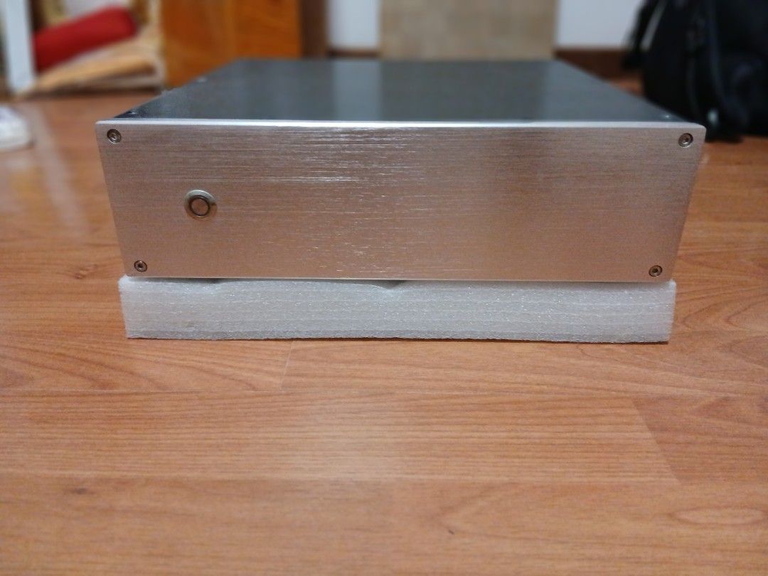 EAR 834 P clone, MM only, 3 ecc83/12ax7. Pretty heavy for it's size. (Category: Soundbars, Speakers & Amplifiers) located in Singapore. Submitted by navy831ari-0 (Listing ID 1365572657, Image 2). Description: slowly giving up hobby. goes to retirement fund. No power cable..