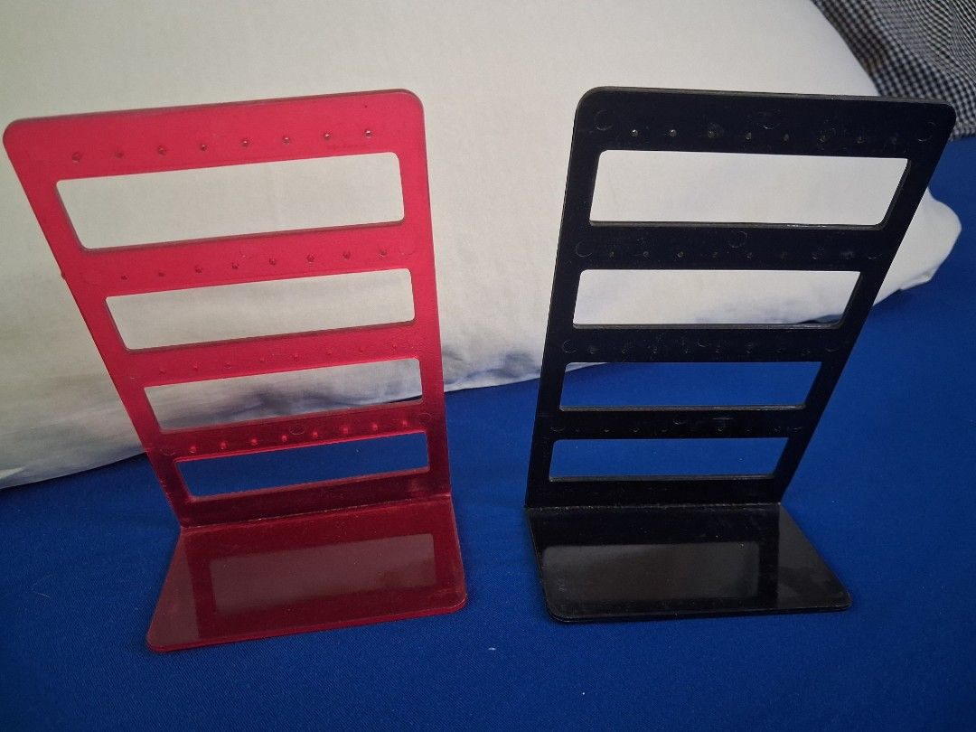 Earrings organizer (Category: Ear Care) located in Lapu-Lapu City. Submitted by imight (Listing ID 1365527336, Image 3). Description: declutter Strictly "NO RETURN, NO EXCHANGE" Policy!!! Gcash payment only J&T courier.