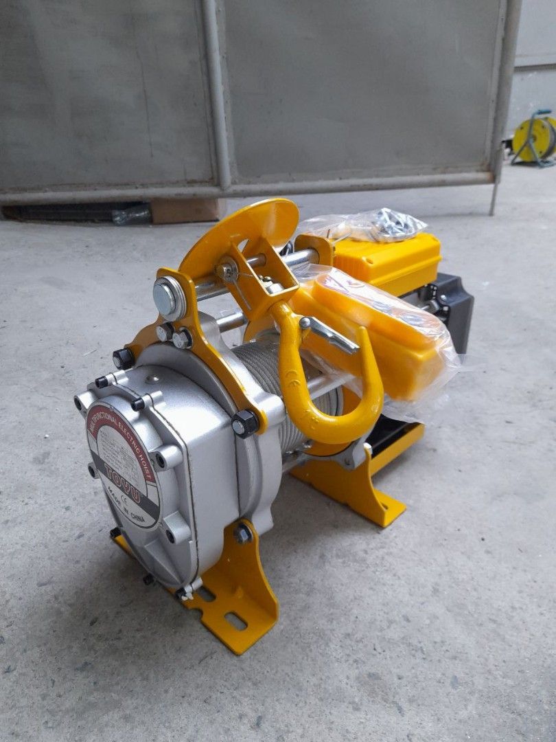 Electric Hoist (Category: Construction Tools & Equipment) located in Manila. Submitted by gleentakez04179 (Listing ID 1365500830, Image 2). Description: ELECTRIC HOIST specs: 500kg - 1000kg php: 25,000 FOR MORE INFO CALL US 0️⃣-9️⃣-6️⃣-5️⃣-6️⃣-1️⃣-7️⃣-3️⃣-0️⃣-0️⃣-8️⃣ 0️⃣-9️⃣-7️⃣-5️⃣-4️⃣-0️⃣-3️⃣-2️⃣-0️⃣-6️⃣-5️⃣ Look for Jols or Gleen TAKEZO INDUSTRIAL SUPPLY 📌Manila Branch: 1268 Narcisa St. Corner Mayhaligue Abad Santos Manila 📌Cavite Branch: Ce