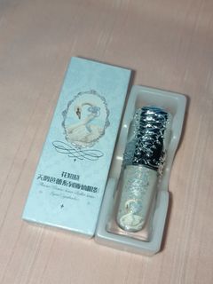 flower knows swan ballet series liquid eyeshadow (01 diamond star)