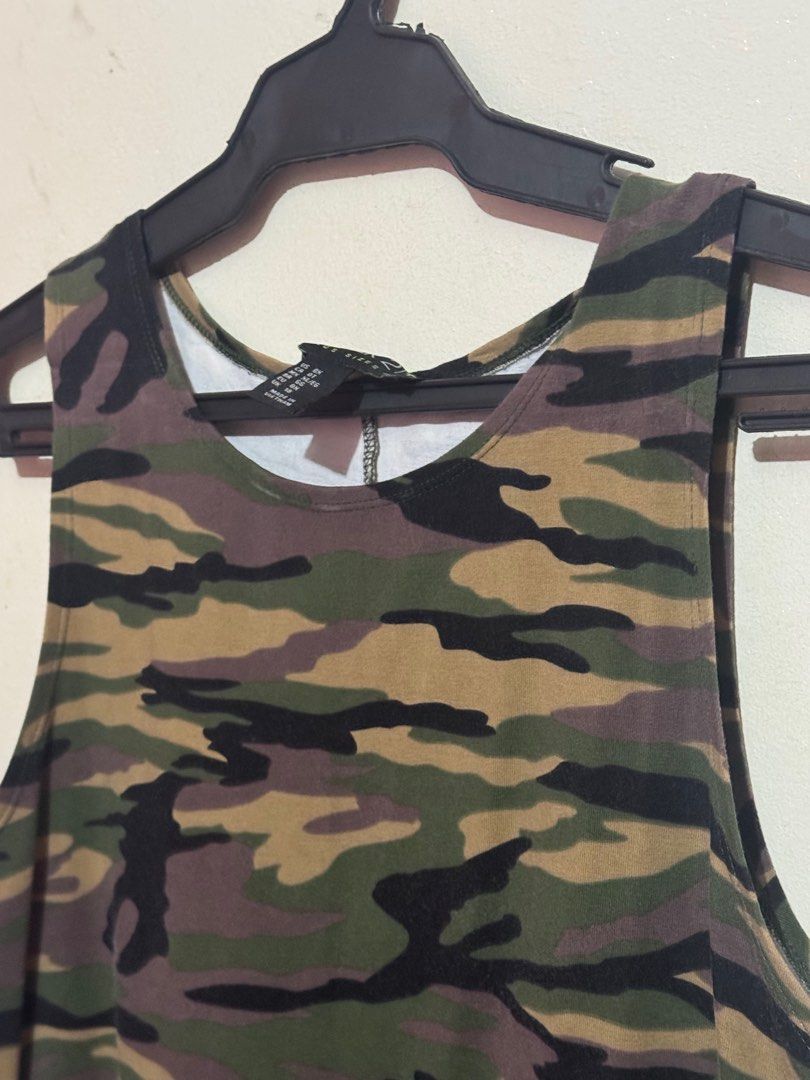 Forever 21 Camouflage Sleeveless Bodysuit (Category: Sleeveless) located in Manila. Submitted by ideclutteranything (Listing ID 1365633479, Image 3). Description: Authentic Forever 21 Camouflage Sleeveless Bodysuit XL - Plus size - please see pic Never worn - but washed already ₱250 only .