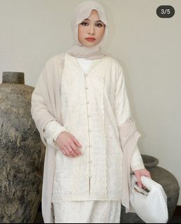 (Kategori: ) berada di . Dikirim oleh alexaana (ID iklan 1365531106, Gambar 1). Deskripsi: .