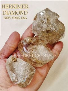 (Category: ) located in . Submitted by secretcrystals (Listing ID 1365645906, Image 1). Description: .