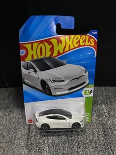 Hotwheels Tesla Model S Plaid