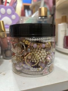(Category: ) located in . Submitted by deluna_wardrobe (Listing ID 1365577864, Image 1). Description: .