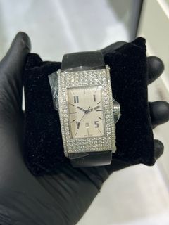 (Category: ) located in . Submitted by royal_collections (Listing ID 1365572065, Image 1). Description: .