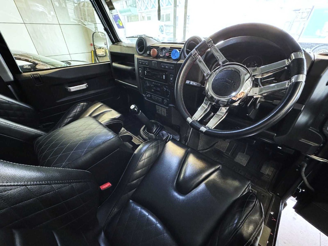 Land Rover  DEFENDER 90 SW Manual62863172974850113