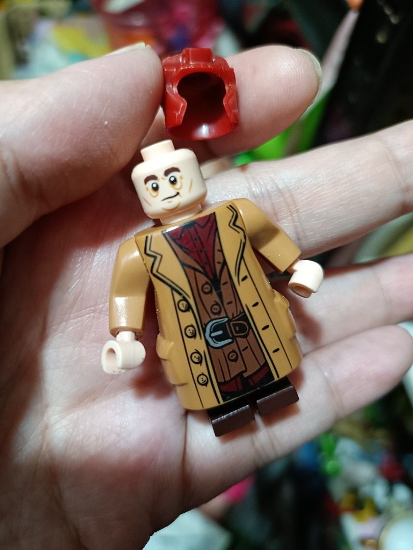 Lego rubeus hagrid from Harry poter (Category: Lego & Building Sets) located in Iligan City. Submitted by shehabdor98515 (Listing ID 1365602567, Image 1). Description: missing po yung hair🤣 as is sa current hair nya.😅.
