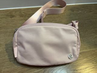 由 candycandy.y (刊登 ID 1365628140，圖片 1) 提交，位於 的 (類別：)，說明：。