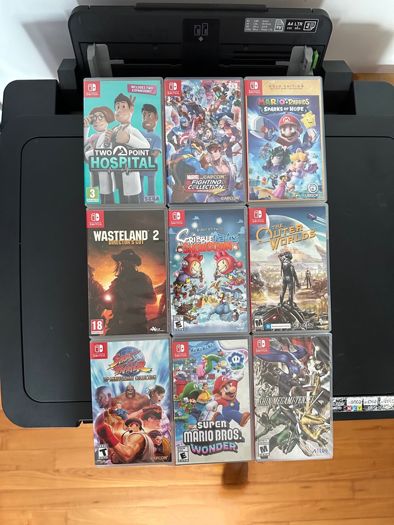 Nintendo Switch game Two point hospital / Capcom fighting collection ...