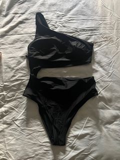 (Category: ) located in . Submitted by leslieandi (Listing ID 1365554690, Image 1). Description: .
