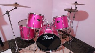 Pearl Drum Set