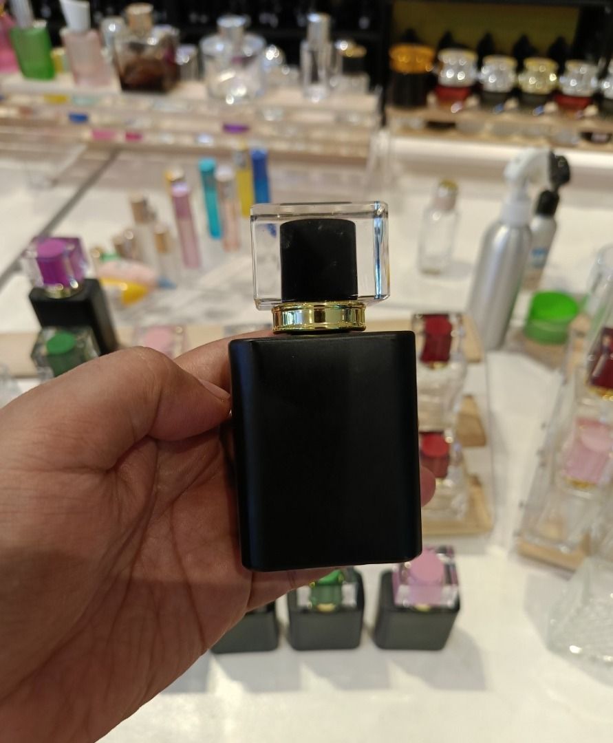 Rectangular Perfume Bottle 50ml Black (Category: Fragrance & Deodorants) located in Quezon City. Submitted by glasspak.ph (Listing ID 1365549676, Image 2). Description: Rectangular Perfume Bottle 50ml Black We offer 50% off on all items for a minimum order of 10pcs per item. LENGTH- 53mm WIDTH- 32mm HEIGHT- 99mm WEIGHT- 149g MOUTH- 13mm MATERIAL- Glass.