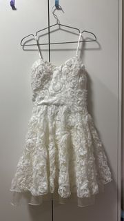 (Category: ) located in . Submitted by freshlypreloved (Listing ID 1365502761, Image 1). Description: .