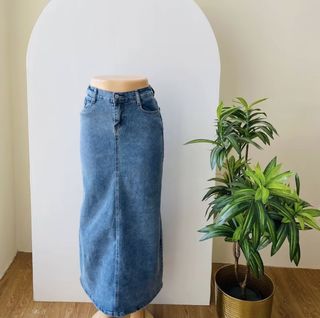 (Category: ) located in . Submitted by eeeyka (Listing ID 1365490649, Image 1). Description: .