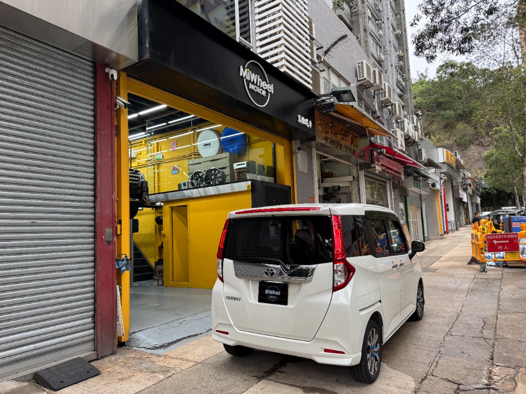 Toyota ROOMY Auto62863132576131111