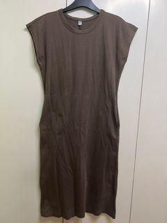 Uniqlo T Shirt  Casual Dress