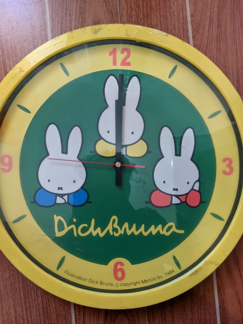 Vintage Miffy Wall Clock (Category: Clocks) located in Gapan. Submitted by ukayukay9 (Listing ID 1365483163, Image 2). Description: sira lang yung machine paayos niyo nalang lalong gaganda pag nalinis.