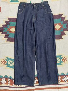 (Category: ) located in . Submitted by circlethrift (Listing ID 1365641574, Image 1). Description: .