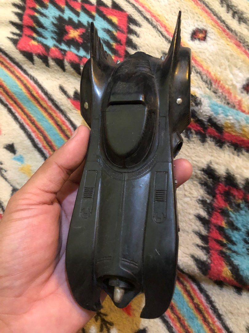 1989 DC Batmobile toy car figure (Category: Vehicle & Diecast Models) located in Quezon City. Submitted by markgolveo (Listing ID 1365824613, Image 3). Description: 1989 DC Batmobile toy car figure Signs of wears Quality detailed plastic material .