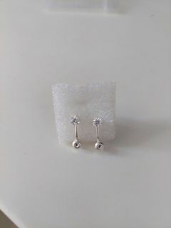 平賣！銀色閃石耳針轉耳夾64204046340097110