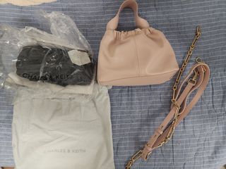 （分類：）位於 。 由 cc4520 提交（商品編號 1365827556，圖片 1）。簡介： 。