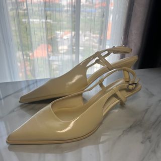 (Kategori: ) berada di . Dikirim oleh pastelypreloved (ID iklan 1365706213, Gambar 1). Deskripsi: .