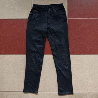 (Kategori: ) berada di . Dikirim oleh zeanmonza (ID iklan 1365725528, Gambar 1). Deskripsi: .