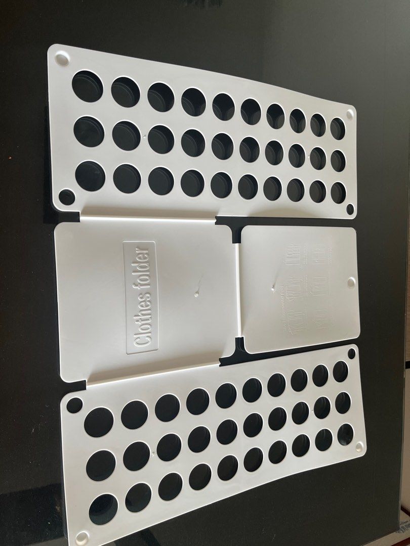 clothes folder (Category: Home Improvement Tools & Accessories) located in Singapore. Submitted by leeyeo (Listing ID 1365660215, Image 2). Description: look original in white colour.