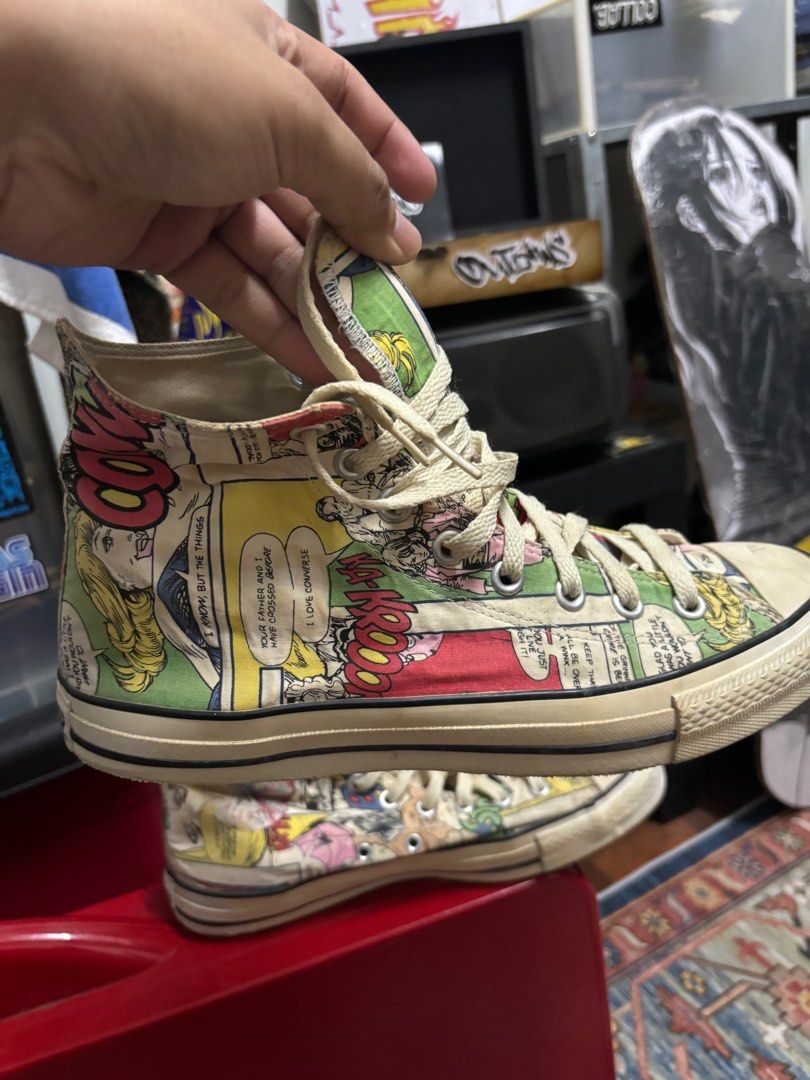 converse custom comic (Category: Sneakers) located in Johor Bahru. Submitted by thriftchillshop (Listing ID 1365680711, Image 2). Description: converse custom comic made in USA. condition masih baik lagi tinggal cuci sahaja. .