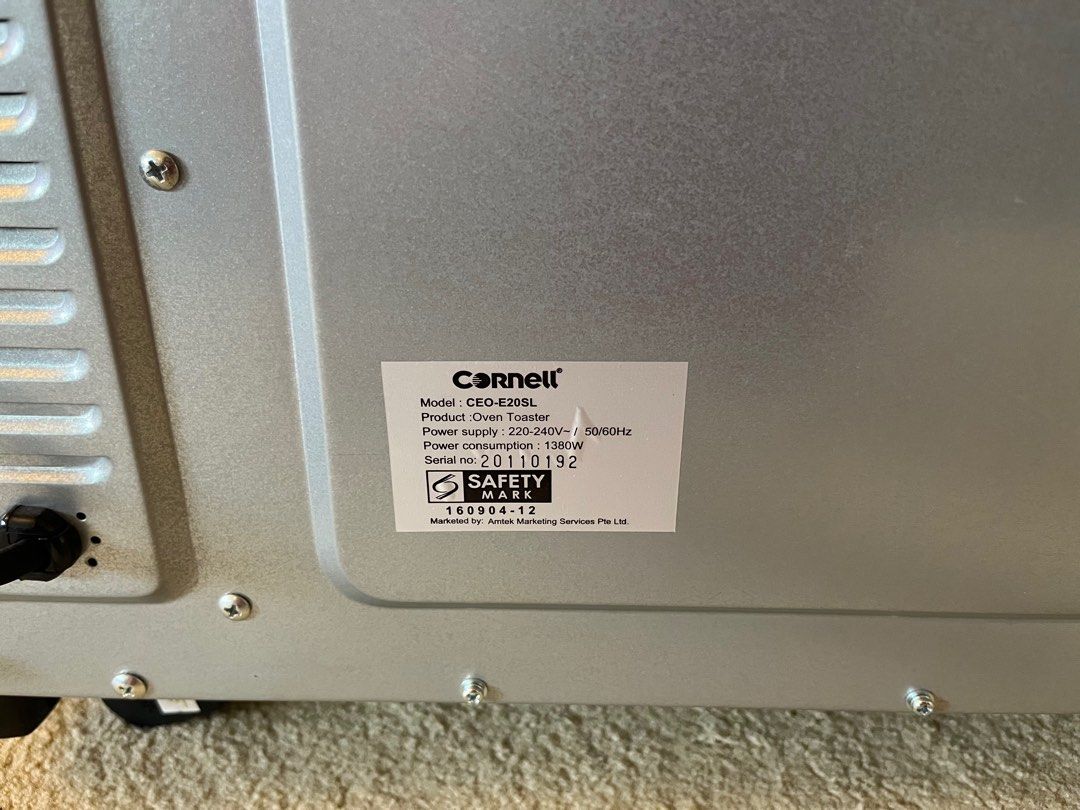 Cornell 20L basic oven (Category: Ovens & Toasters) located in Singapore. Submitted by schnuffelmaus (Listing ID 1365741293, Image 2). Description: Hardly use; used less than 10 times as I have built-in oven. Functioning fine. Please drive by to collect as this place is not accessible to public transport. .