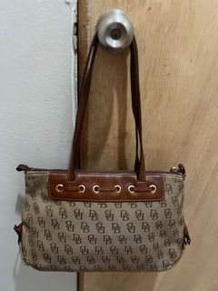 (Category: ) located in . Submitted by ThriftyFindGoods (Listing ID 1365690934, Image 1). Description: .