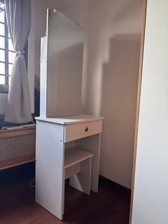 (Category: ) located in . Submitted by zhao2 (Listing ID 1365699210, Image 1). Description: .