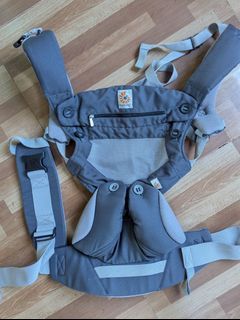 Ergo baby carrier