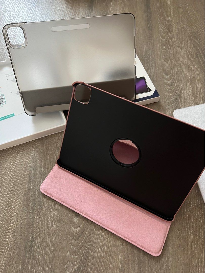 iPad 11 pro case (Category: Cases & Sleeves) located in Cavite. Submitted by wearables_c (Listing ID 1365785788, Image 3). Description: TAKE 2 FOR 500 ESR Hard back trifold case Pink Ipad 11 pro case .