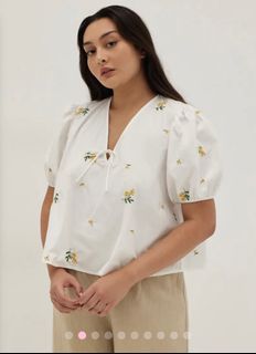 (Category: ) located in . Submitted by fundmeclothes (Listing ID 1365703534, Image 1). Description: .