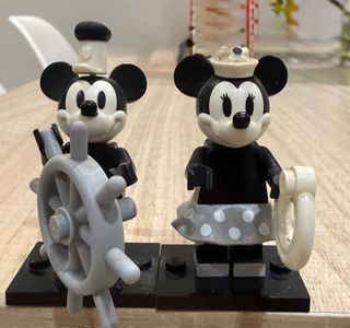 (Category: ) located in . Submitted by authentictoys (Listing ID 1365795120, Image 1). Description: .