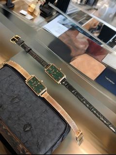 (Category: ) located in . Submitted by luxurious.mall (Listing ID 1365673588, Image 1). Description: .