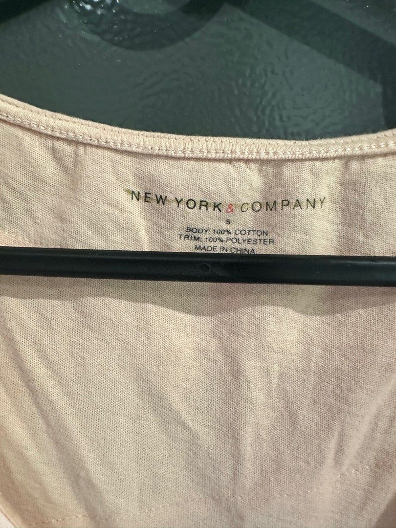 New York & Co. Sleeveless Blouse (Category: Sleeveless) located in Makati City. Submitted by balaig (Listing ID 1365719168, Image 3). Description: .