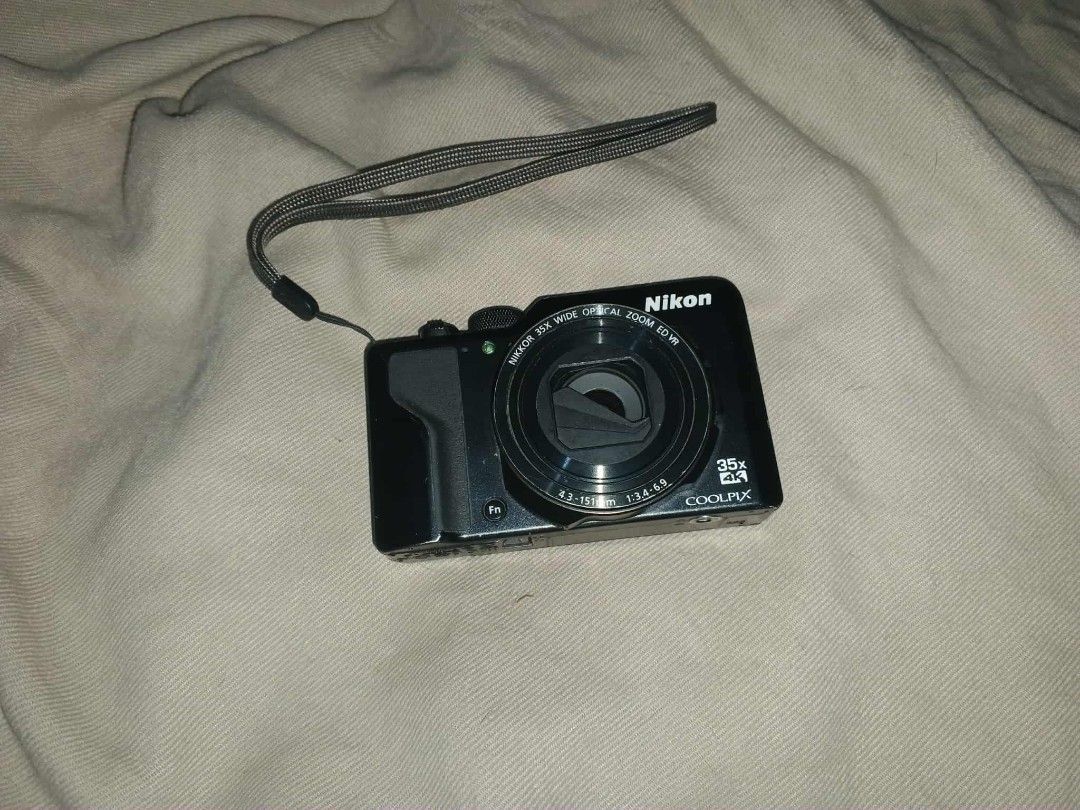 Nikon Digital Camera Coolpix A1000 (Category: Cameras) located in Caloocan City. Submitted by boncatojam19096 (Listing ID 1365740581, Image 3). Description: Nikon Digital Camera Coolpix A1000 that comes with two batteries, 1 SD card and charger. Still working but there are defects on the screen (subject to repairment), and lens cover..