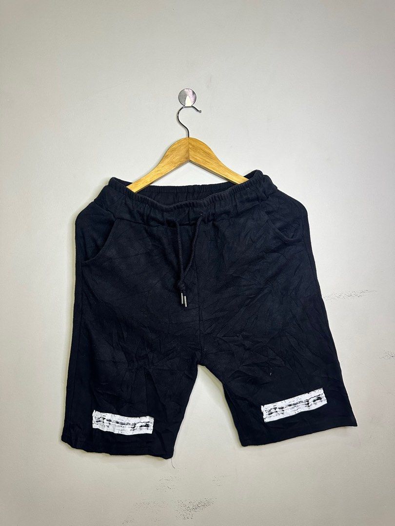 OFF WHITE (Category: Shorts) located in Molave. Submitted by thriftmate13 (Listing ID 1365684736, Image 1). Description: .