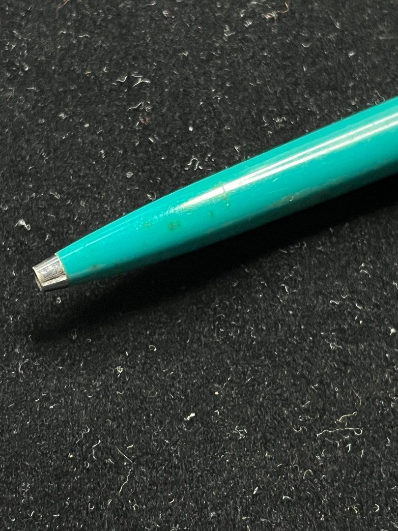 Vintage Parker Jotter Ballpoint Pen (Category: Stationery & School Supplies) located in Manila. Submitted by number0101 (Listing ID 1365728337, Image 3). Description: If you are able to read this, that means the item is AVAILABLE Parker Jotter Ballpoint Pen Php 498 each "Made in USA" and "ENGLAND" Vintage 1980's Highly collectible Material: Stainless Steel upper half, acyrlic plasic bottom half Replaceable ball point ink cartridge NO ENGRAVINGS C