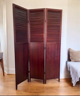 (Category: ) located in . Submitted by Soe_Vintage (Listing ID 1365651029, Image 1). Description: .