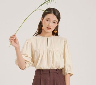 (Category: ) located in . Submitted by fundmeclothes (Listing ID 1365702064, Image 1). Description: .