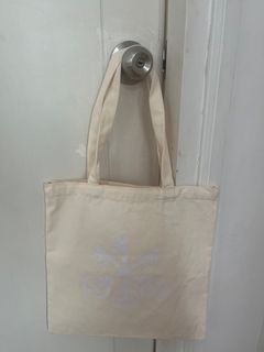 （分類：）位於 。 由 jellycookiee 提交（商品編號 1365675213，圖片 1）。簡介： 。