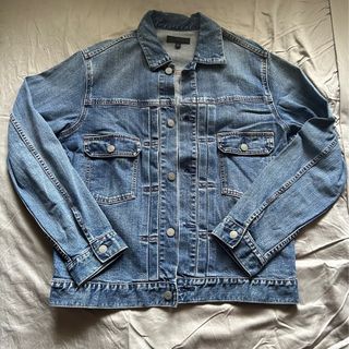 (Category: ) located in . Submitted by avocadus (Listing ID 1365681783, Image 1). Description: .