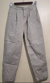 Uniqlo Khaki Pants