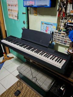 Yamaha clavinova p105 electric piano
