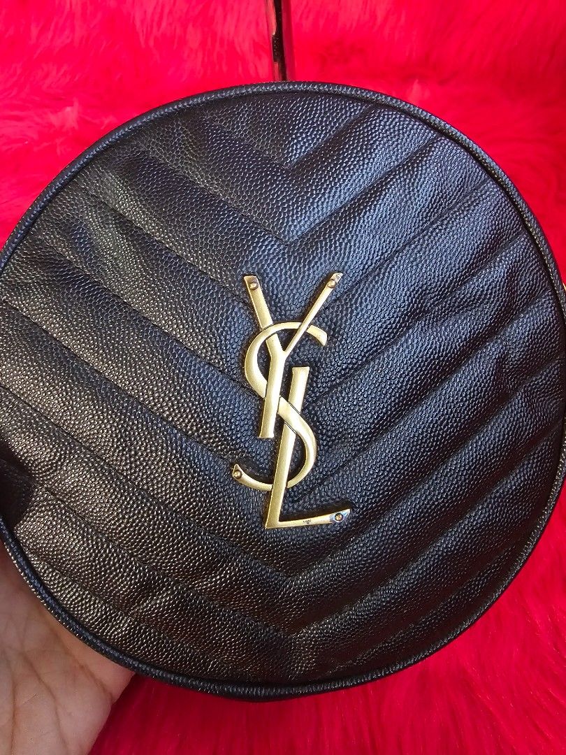 Yvez Saint Laurent sling (Category: Luxury Bags & Wallets) located in Las Pinas. Submitted by liezel49 (Listing ID 1365791726, Image 3). Description: super gnda no flaws gold brass wlang tarnish bag details posted supwr gnda po nyan🥰.